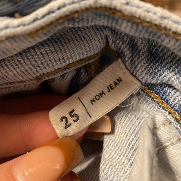 PacSun Lightwash Mom Jeans - Picture 3 of 3